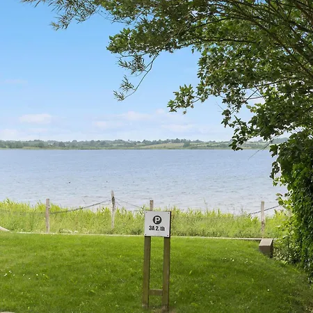 2 Bedroom Beautiful In Hejls