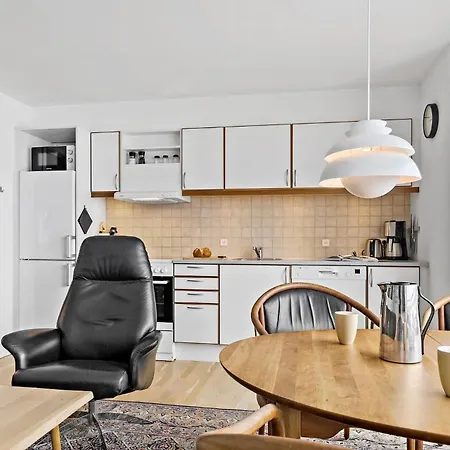 2 Bedroom Beautiful In Hejls